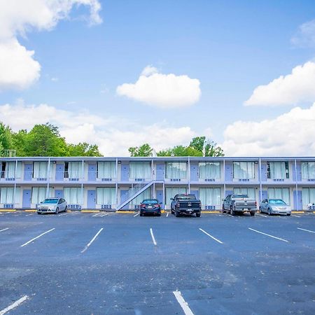 Oyo Inn Kernersville Exterior foto