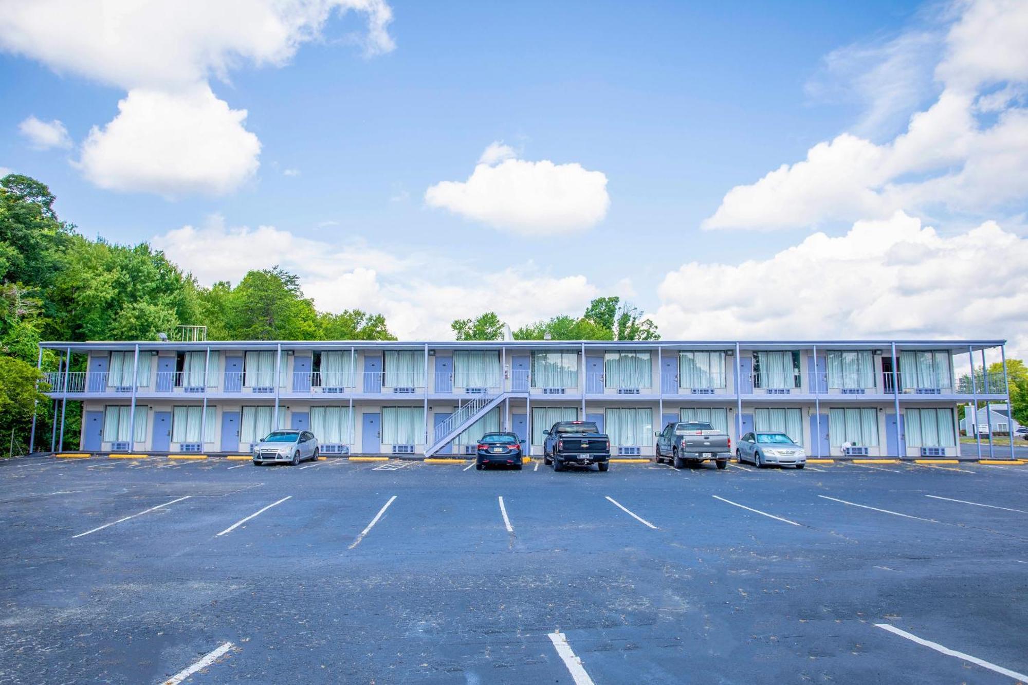 Oyo Inn Kernersville Exterior foto