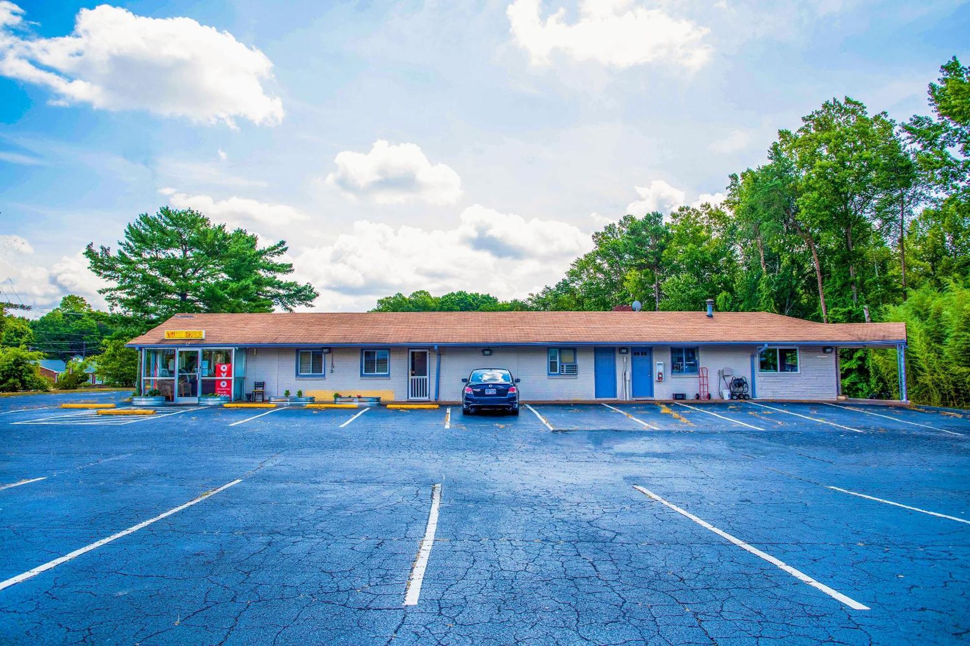 Oyo Inn Kernersville Exterior foto